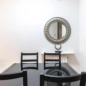 Apartamento Coqueto Y Tranquilo En El Centro, Bilbao